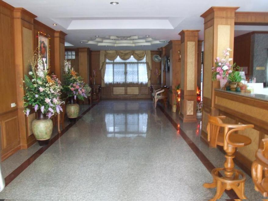 Veerasuda Condotel Ratchaburi Extérieur photo